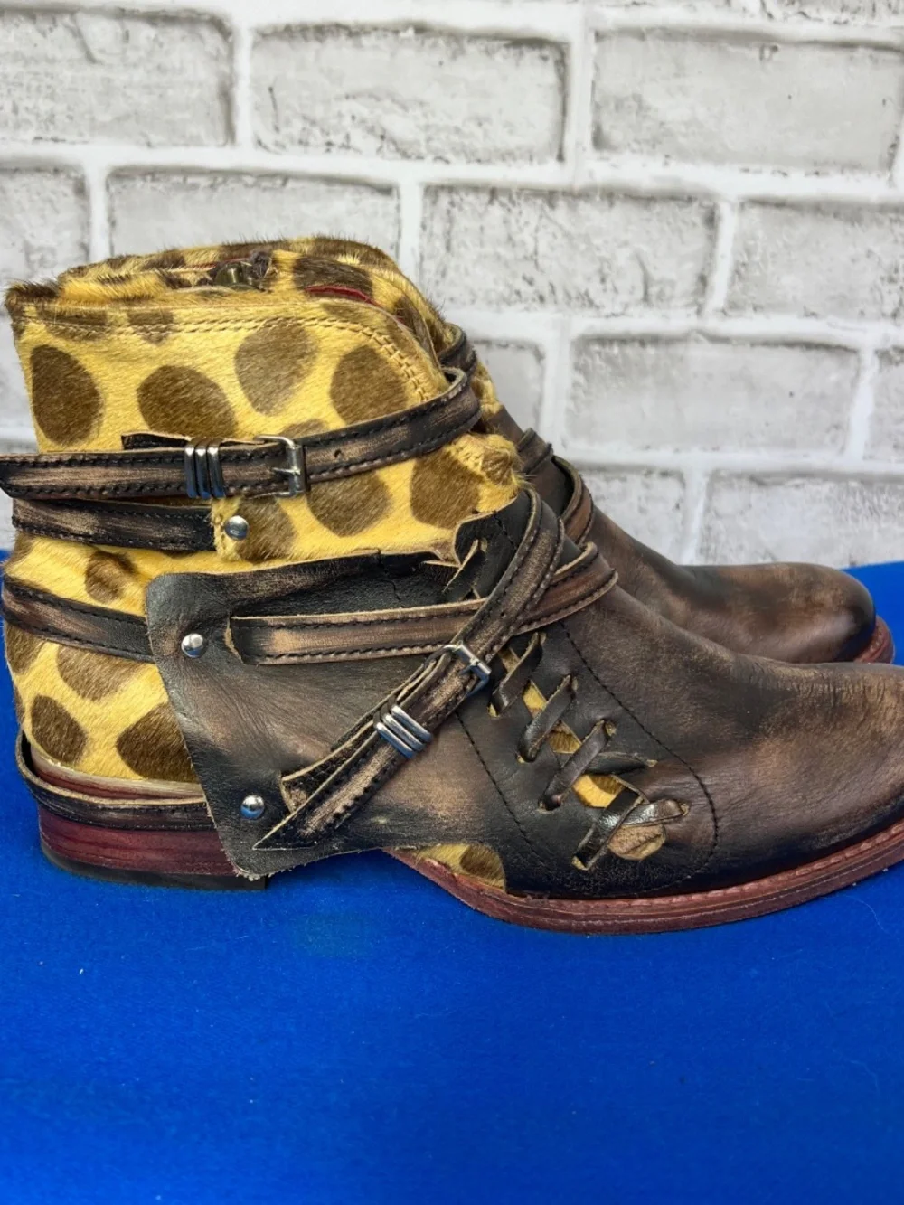 🦅|•FREEBIRD BY STEVEN•| 'Belfast' Animal Print Leather Booties Size 11-12
